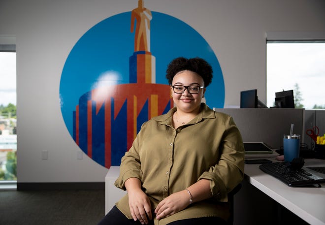 Reporter Deja Oliver covers breaking news, public safety and crime for the Statesman Journal.