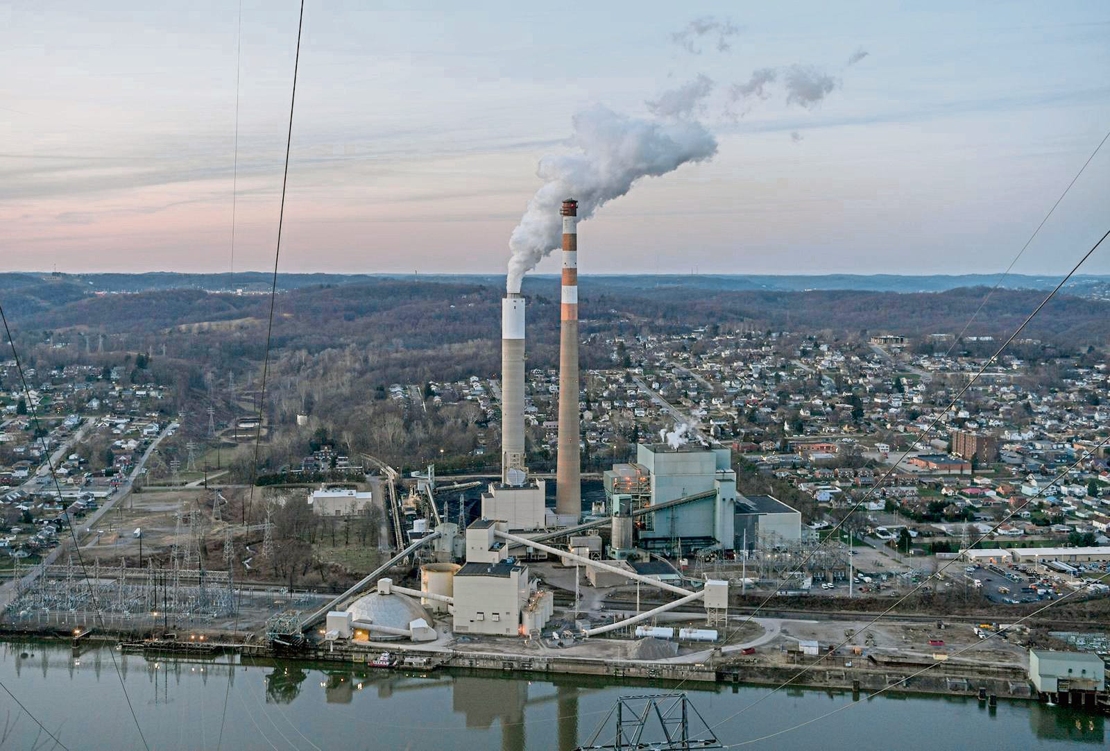 Video shows smokestacks implode at old Pennsylvania power plant; homes