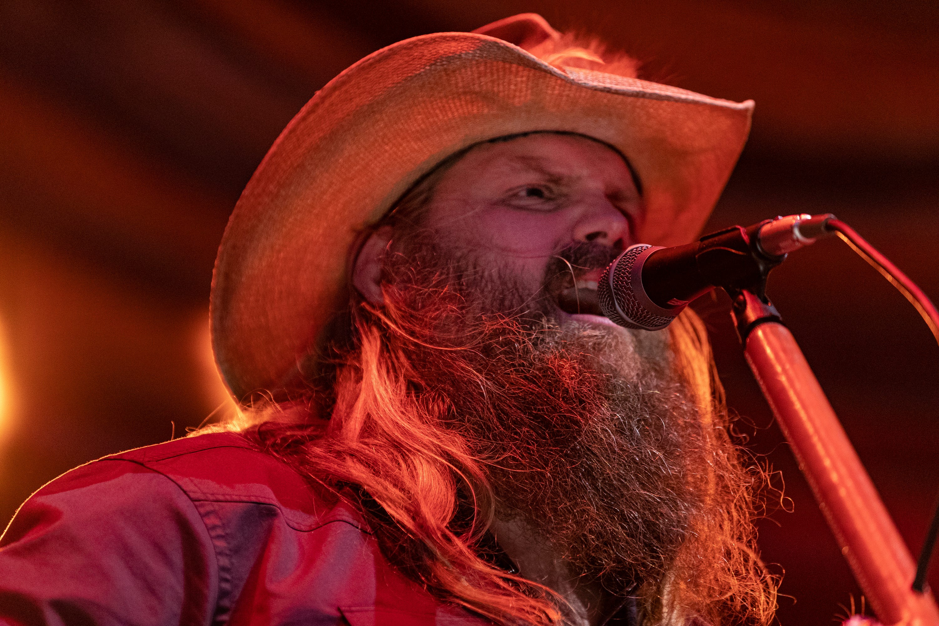 https://www.gannett-cdn.com/presto/2022/07/09/PDTF/e4f9146b-5e49-4652-9b34-62edf8f5c7ae-07082022_chrisstapleton-10.JPG?auto=webp&crop=2999,1687,x0,y152&format=pjpg&width=1200