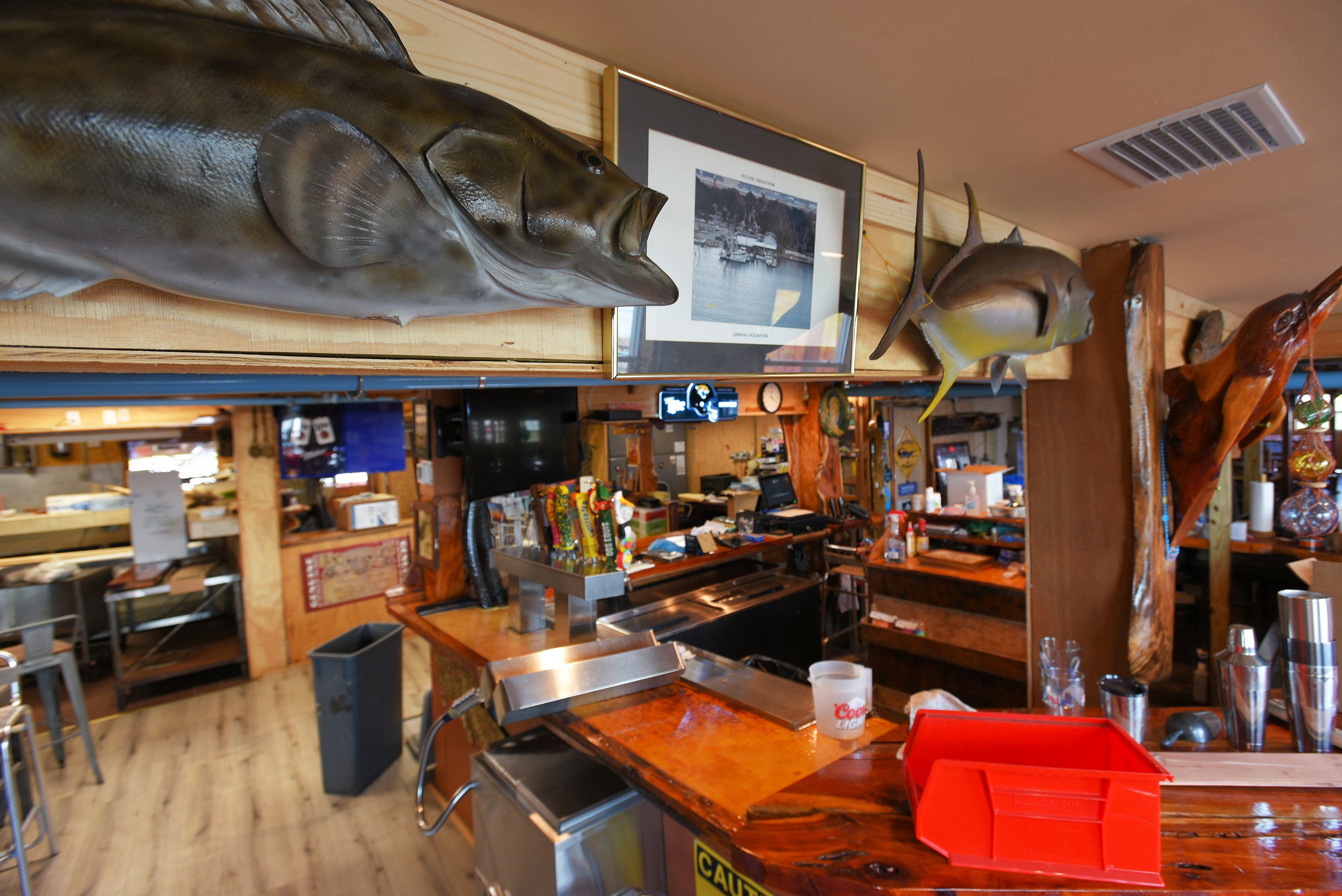Mayport, Florida dining landmark Singleton's Seafood Shack reopens