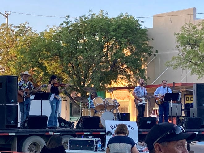 The popular Horizon Band will provide music for your dancing pleasure on Saturday at the Southwestern New Mexico State Fair Cash Party at the fairgrounds.