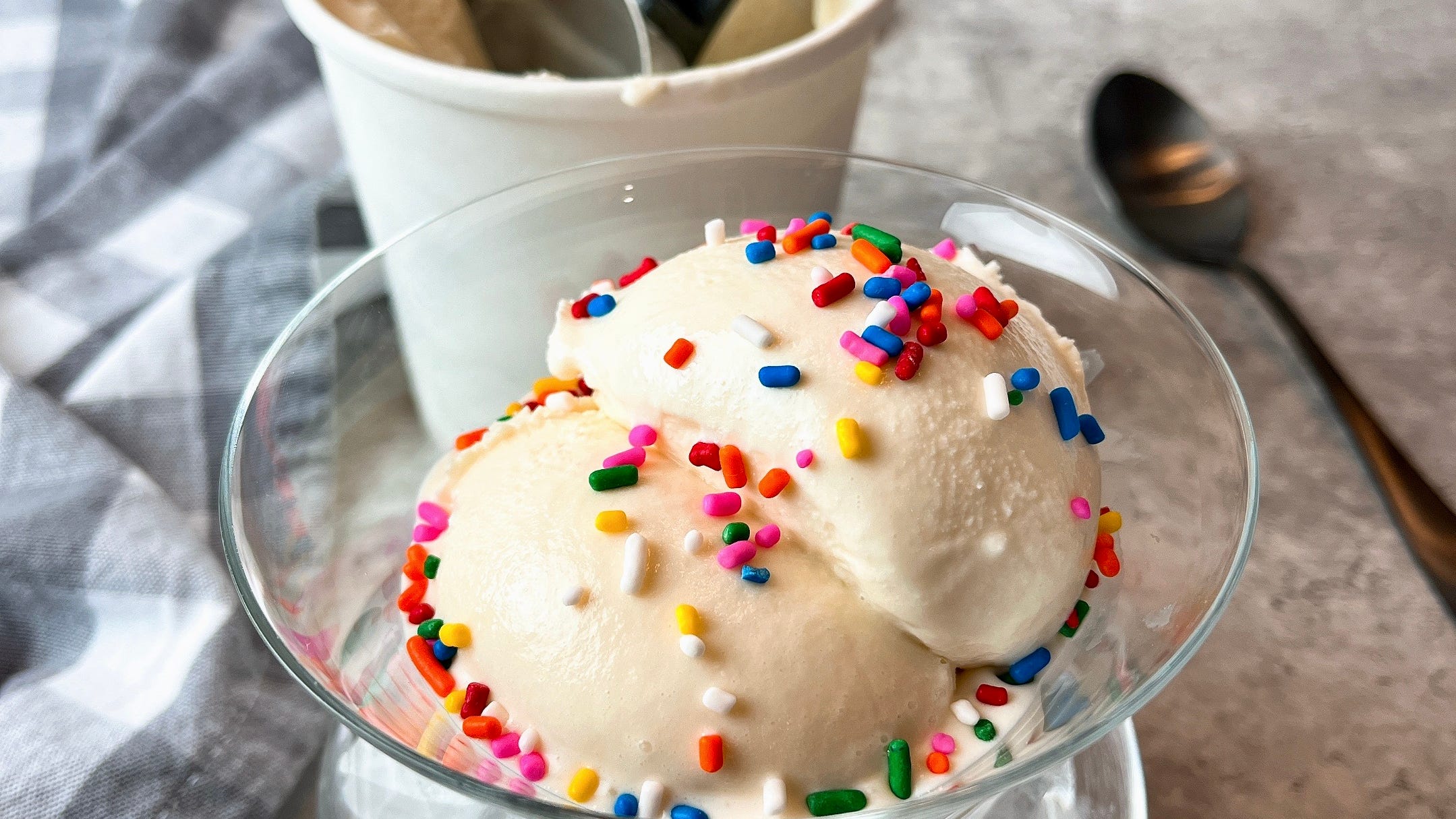 Delicious Homemade Ice Cream Made With 3 Ingredients And A Blender Delicious Homemade Ice Cream Made With 3 Ingredients And A Blender