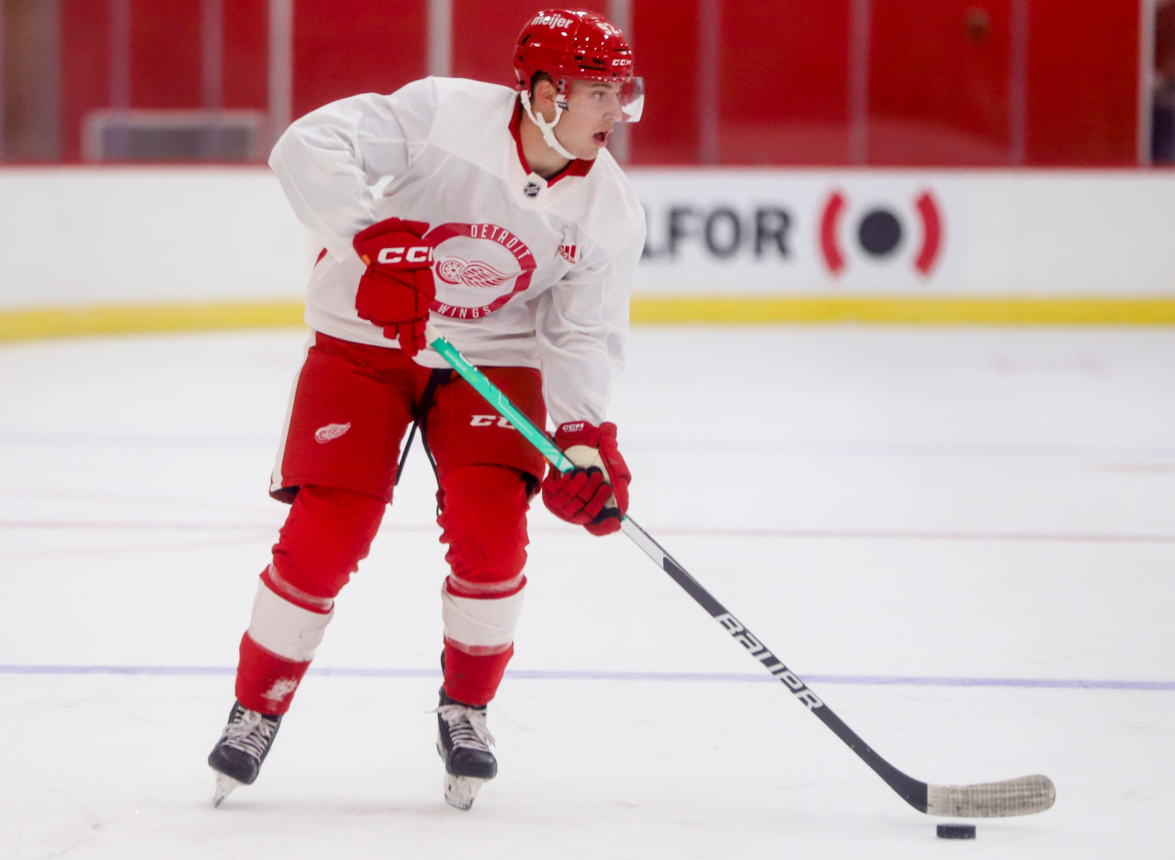 Detroit Red Wings recall 2022 first-round pick Marco Kasper; he joins them on trip