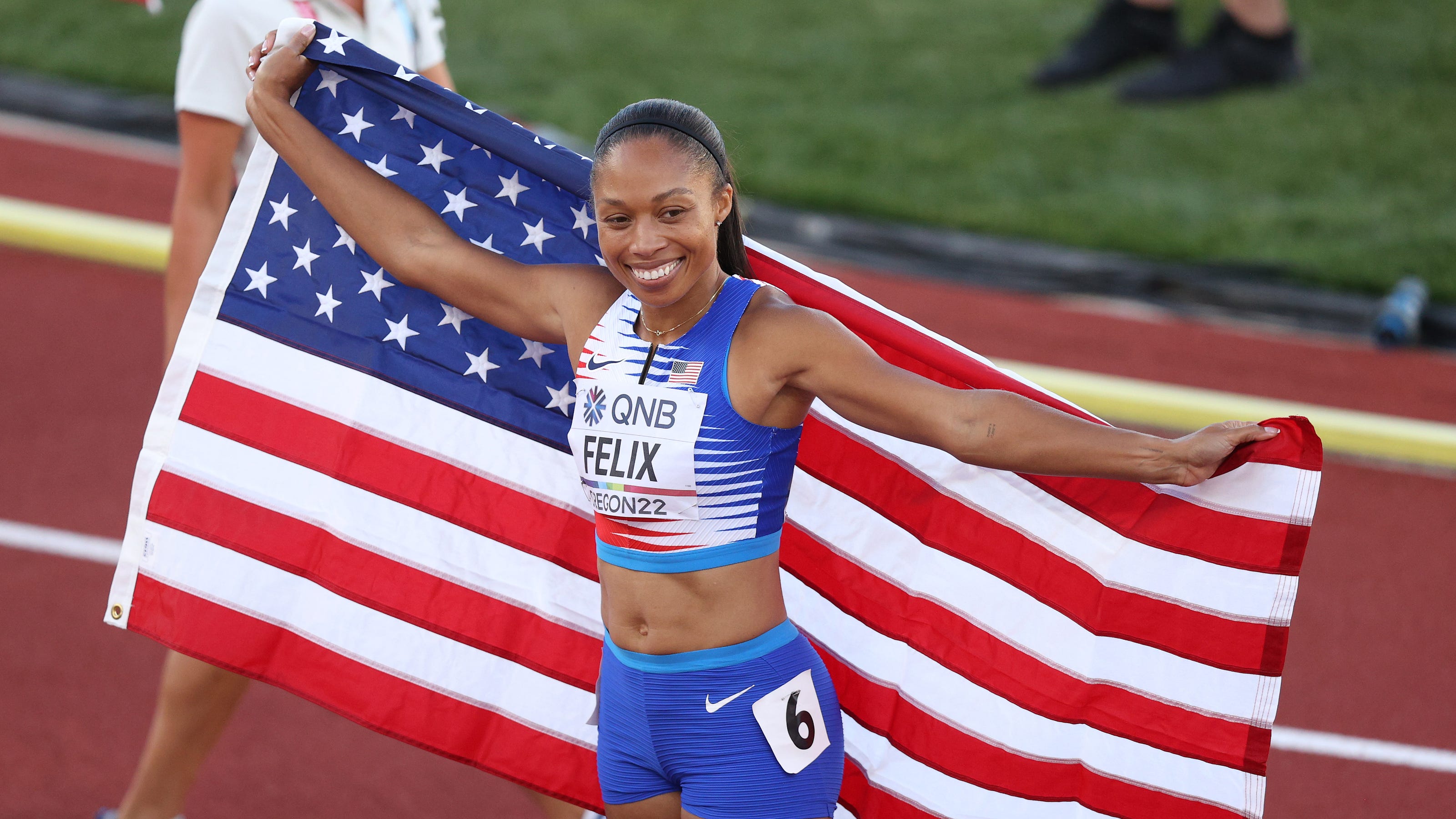 allyson-felix-wins-bronze-in-final-competitive-race-at-track-and-field-world-championships