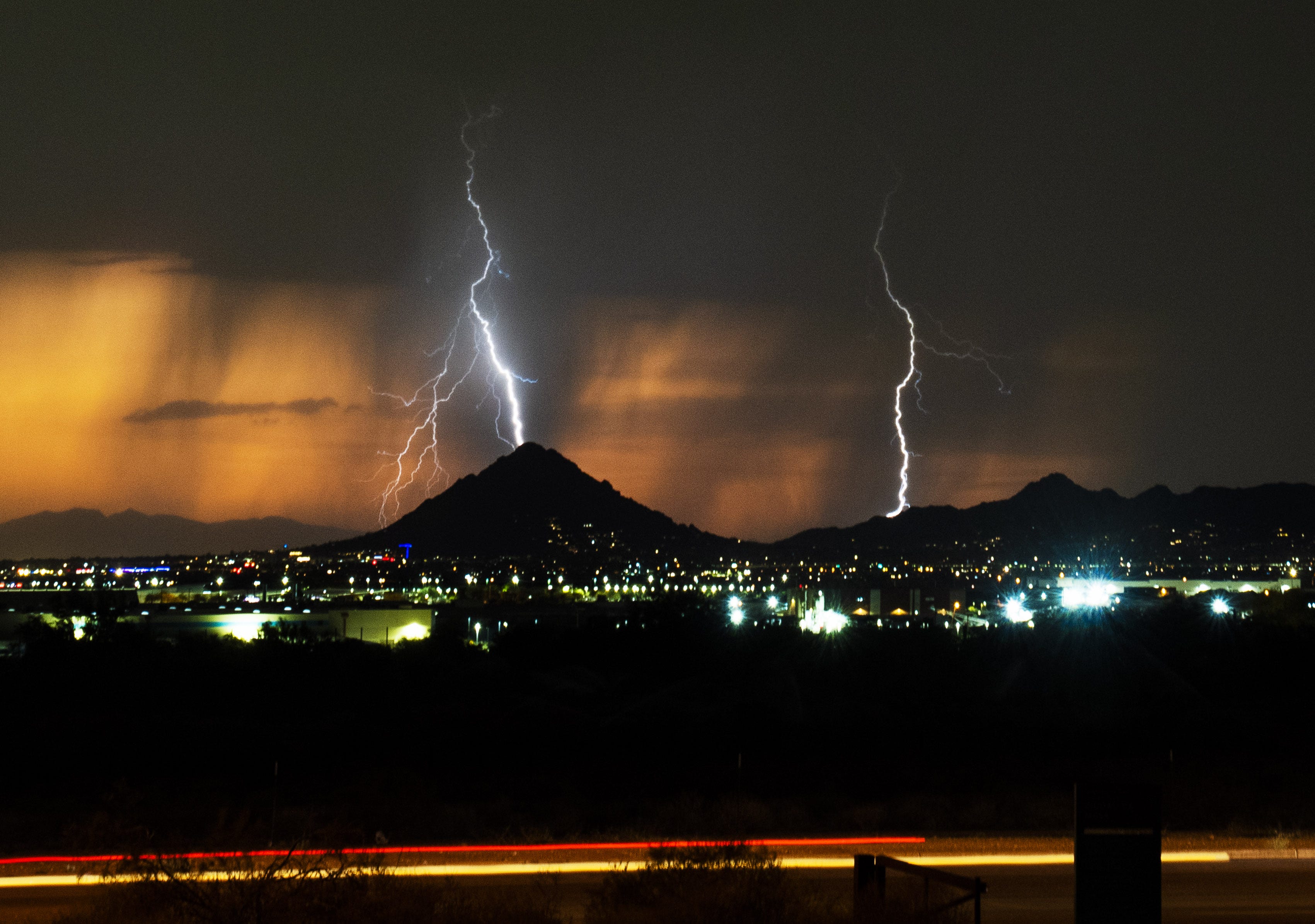 Phoenixarea storms lead to dozens of flight diversions at Sky Harbor