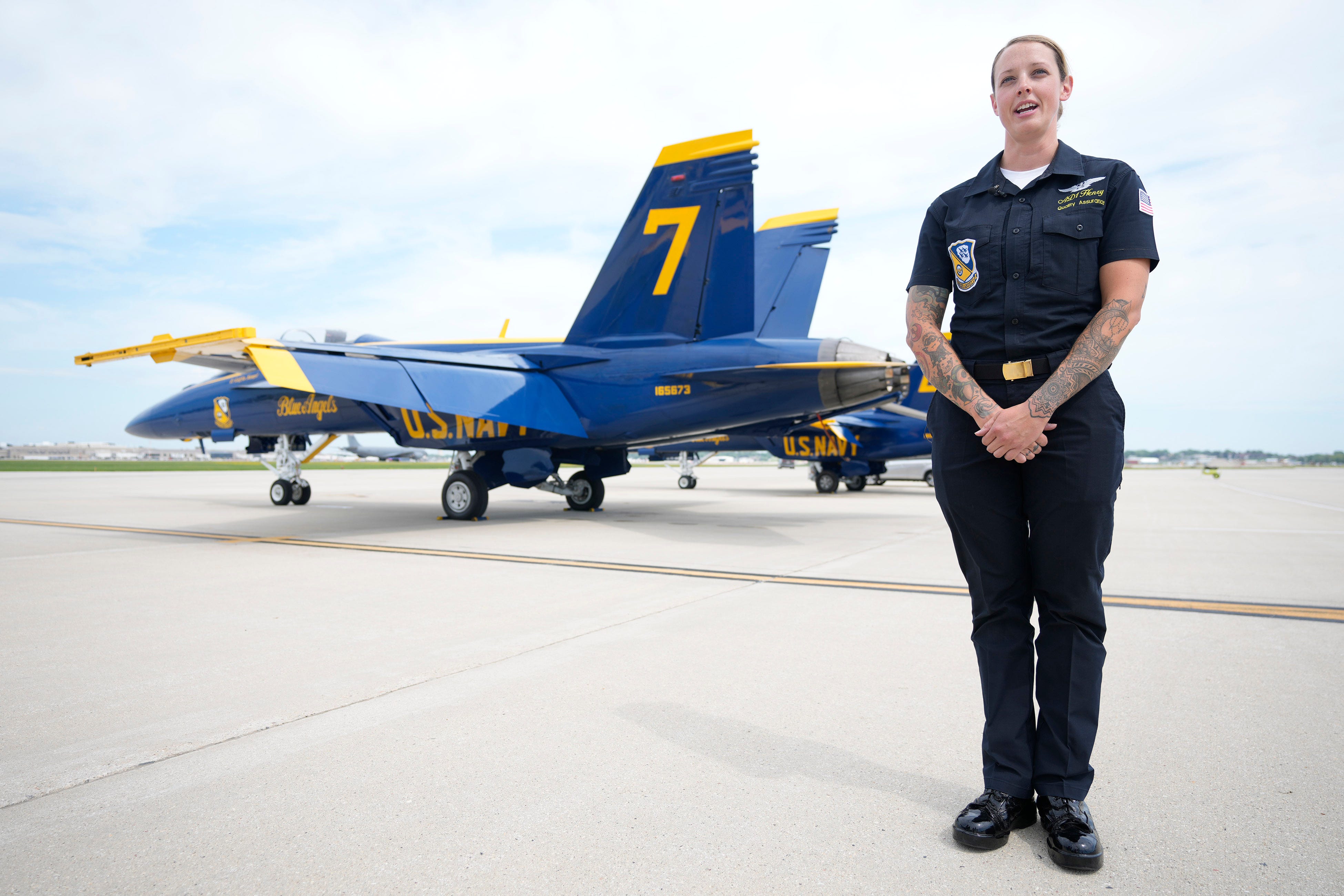 Blue Angels jets return for the Milwaukee Air & Water Show 2022