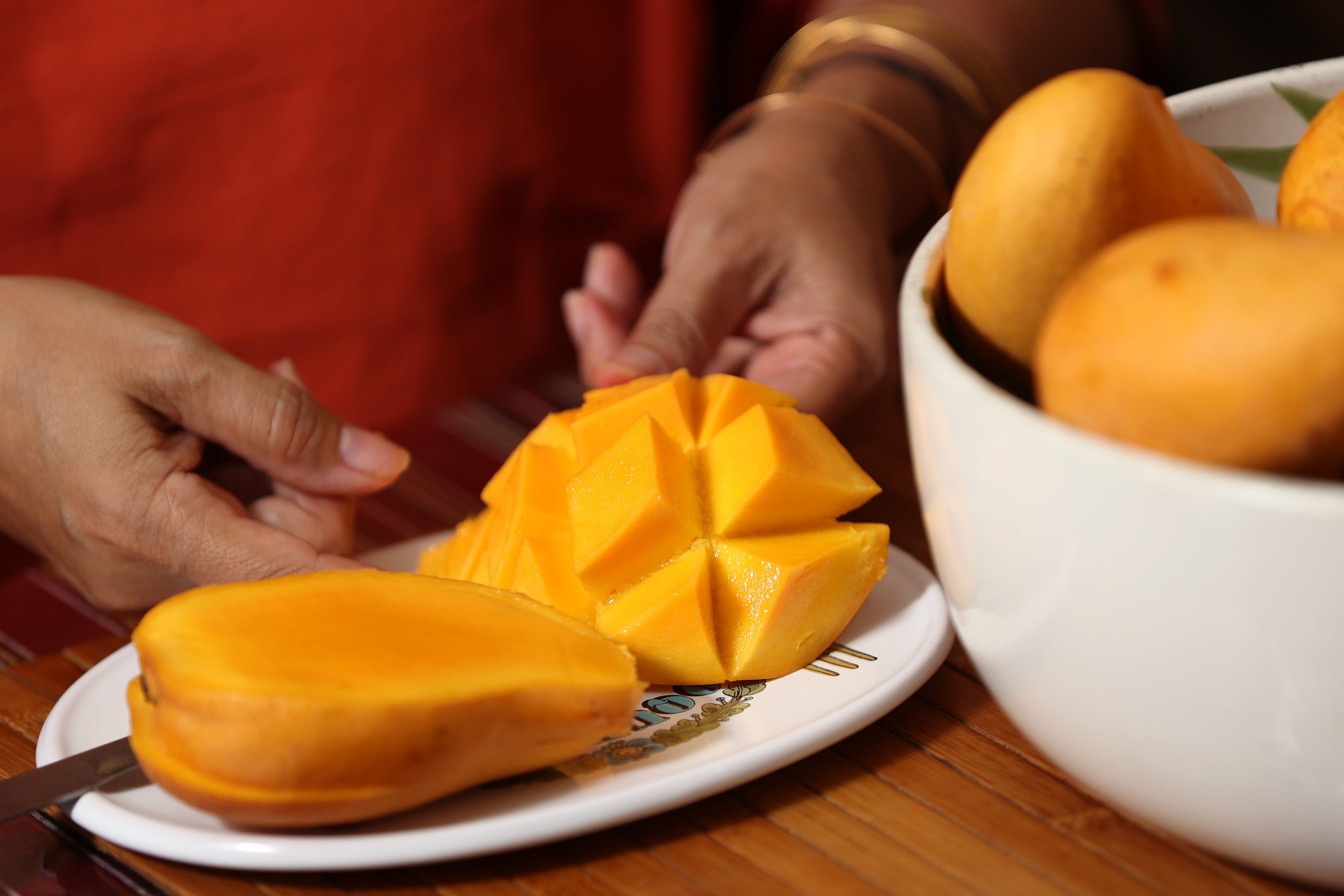 You've Been Eating Mangoes WRONG Your Whole Life!
