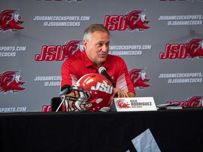 Live updates: Jacksonville State football, Rich Rodriguez take on Stephen F. Austin in FCS Kickoff