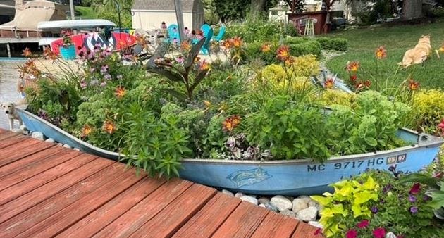 'Botanical Boat'