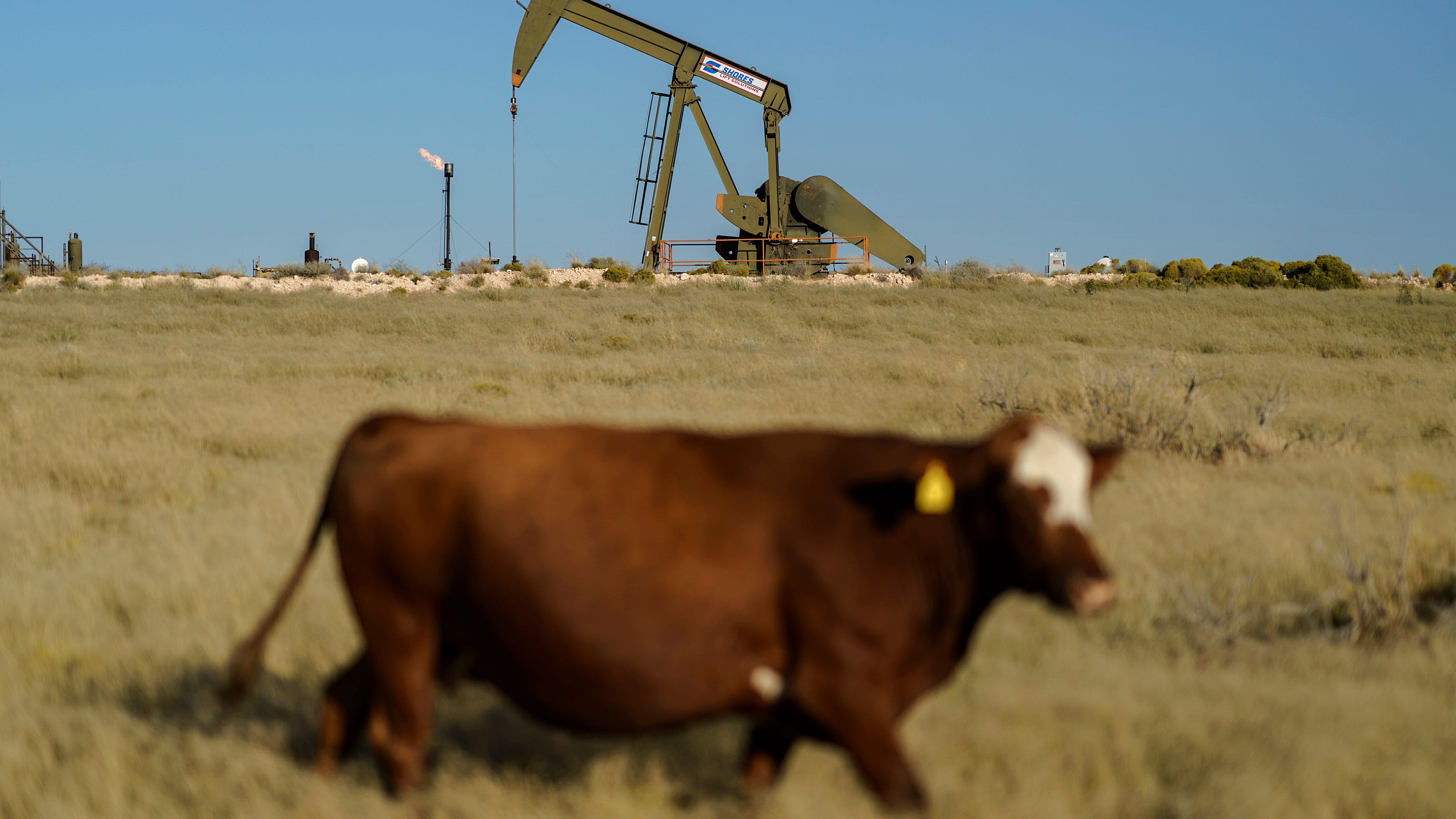 Oil and gas industry says it's reducing air pollution in Permian Basin. Can it be trusted?