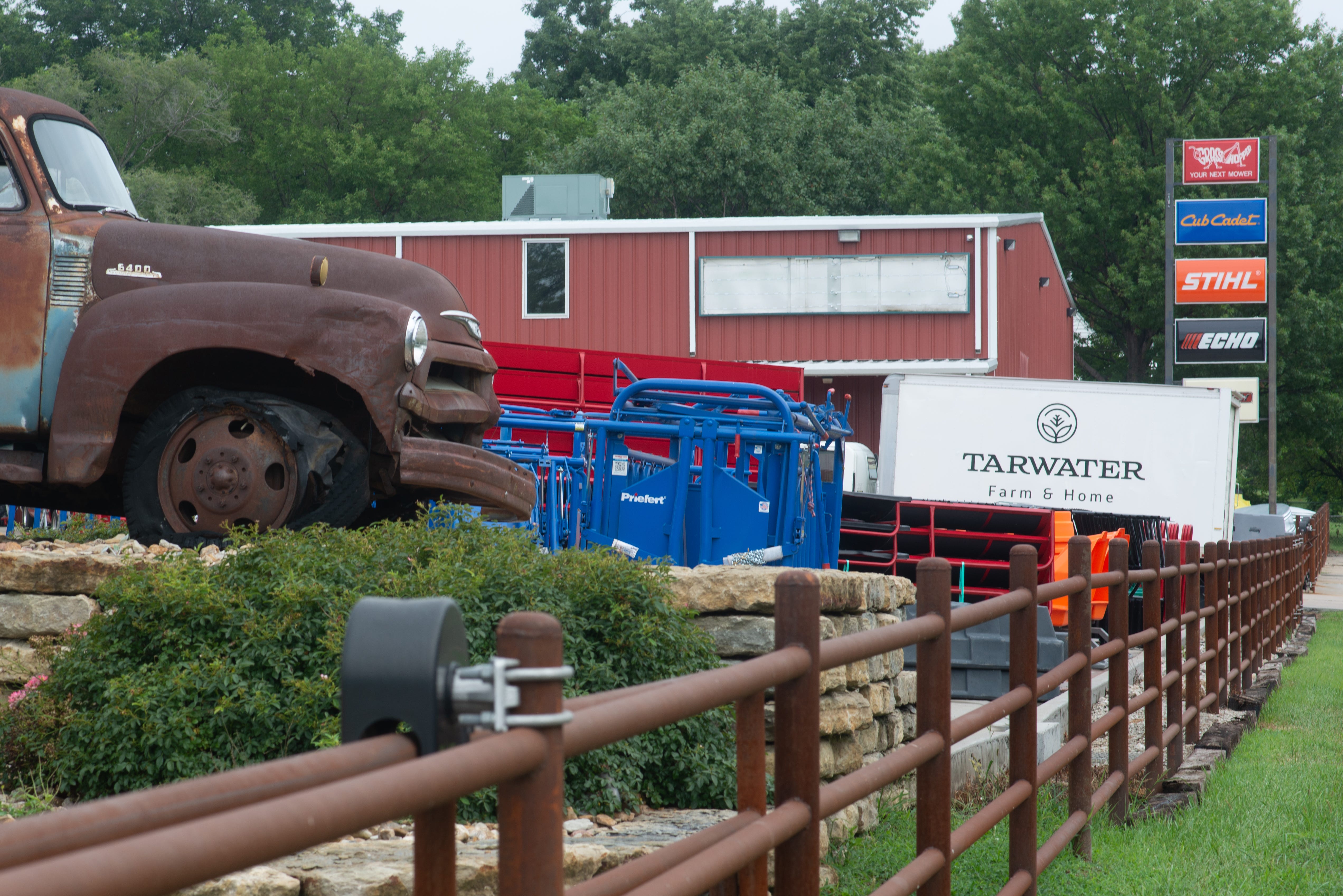 Topeka's Tarwater Farm & Home Supply is making building, logo changes
