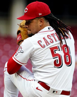 Cincinnati Reds starting pitcher Luis Castillo (58) delivers a pitch during the sixth inning of a baseball game against the Miami Marlins, Wednesday, July 27, 2022, at Great American Ball Park in Cincinnati. 