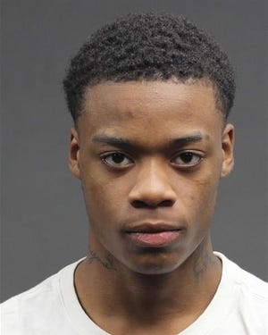 Pria Pontiac, 19, dituduh menembak pria di leher didakwa
