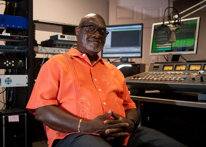 Ed Lander in the WEOA 98.5 Hip Hop and R&B radio station in Evansville, Ind., Friday afternoon, July 29, 2022.