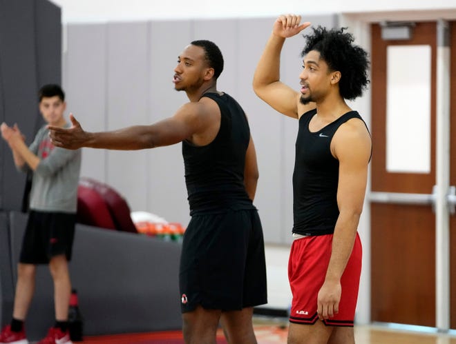 Aug 1, 2022; Columbus, OH, USA; Ohio State's Zed Key, left, and Justice Sueing, right, lead practice before the teams upcoming trip to the Bahamas at Schottenstein Center in Columbus, Ohio on August 1, 2022. 