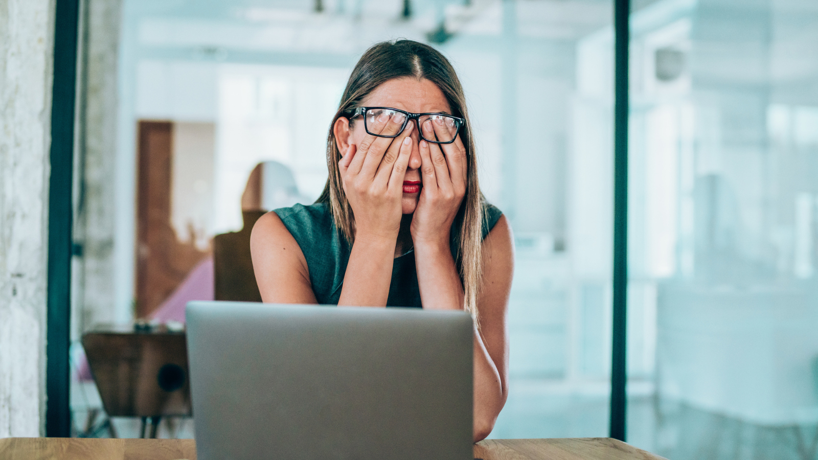Job fatigue: Am I suffering from burnout at work? Ask HR