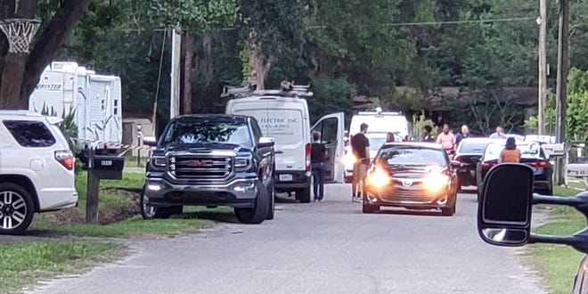 Jacksonville police cordon off the end of Doris Lane on May 9, 2019, as they investigate the death of 44-year-old Velvet Floyd Burns.