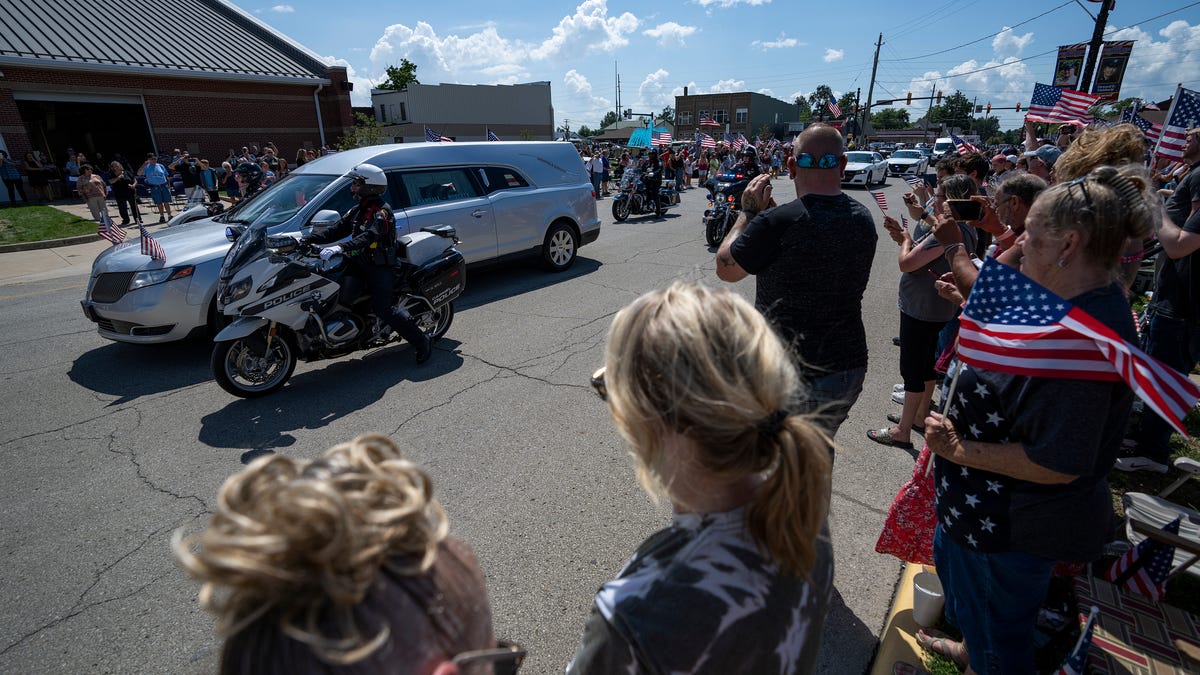 Photos from funeral for Elwood, Indiana police officer shot onduty
