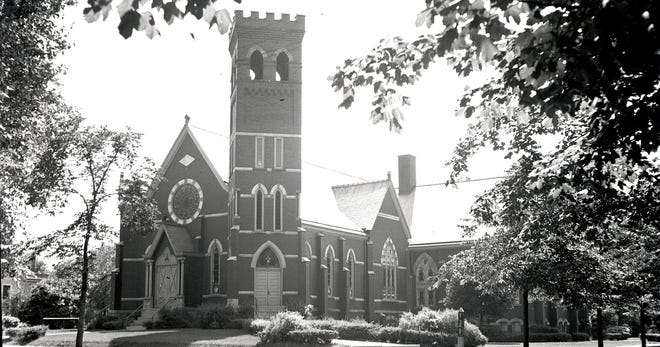Grace Church in the mid-1930s, when it was still known as First Presbyterian Church.