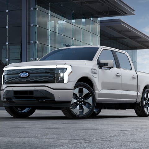 Ford opens the order banks for its 2023 F-150 Ligh