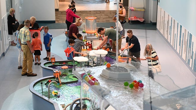 Michigan science centers blend learning, hands on fun