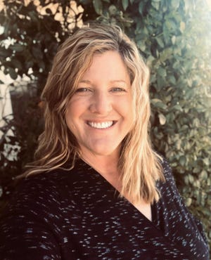 Oak Hills High School’s Jeni Boulanger has been named the 2022 California History Teacher of the Year by the Gilder Lehrman Institute of American History.