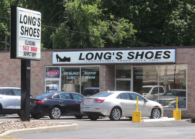 Long's Shoes in Stow is closing after more than 50 years in business, citing ongoing supply chain issues.