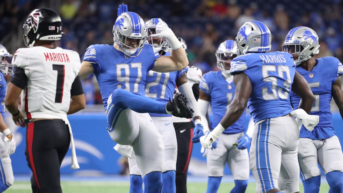 Detroit Lions' Aidan Hutchinson shows off moves, in more ways than one, in preseason debut