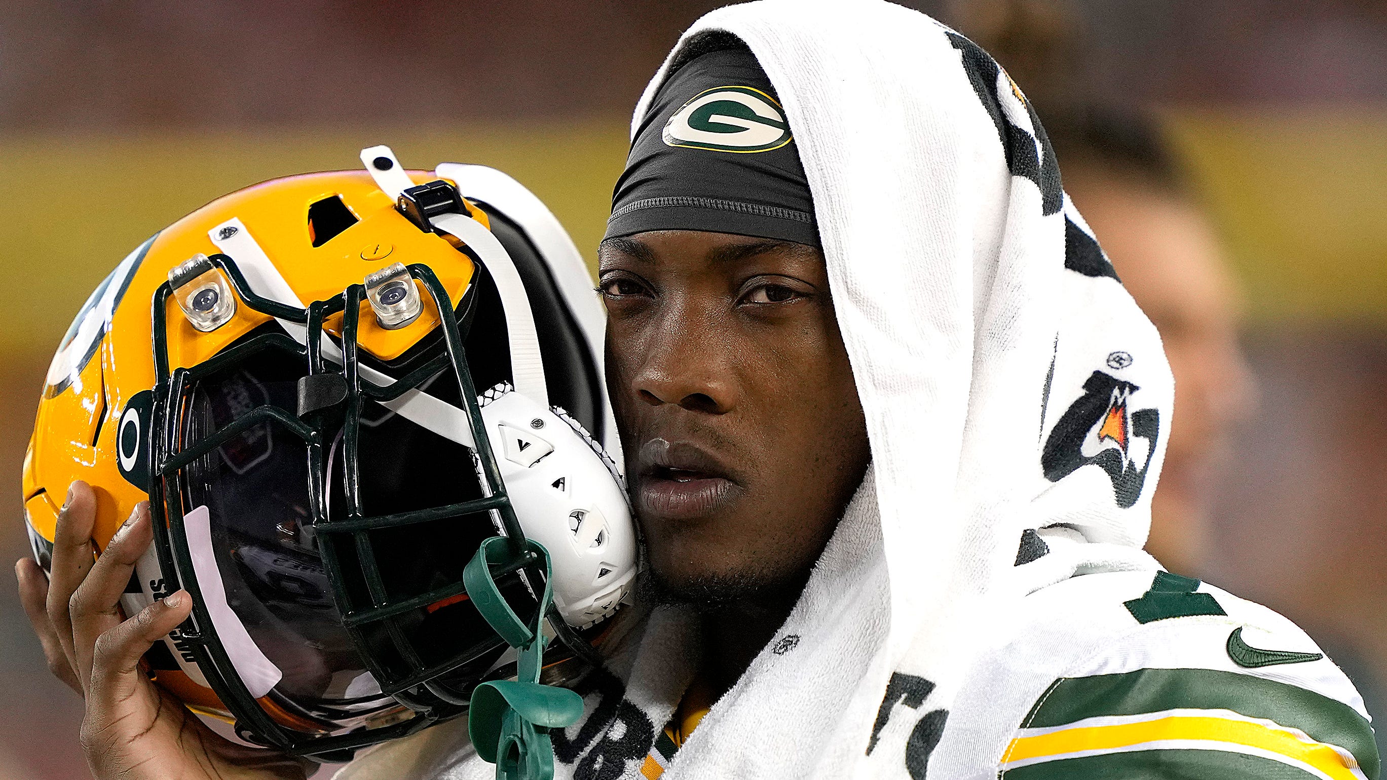 Quay Walker exposed as rookie in Packers' struggles stopping run