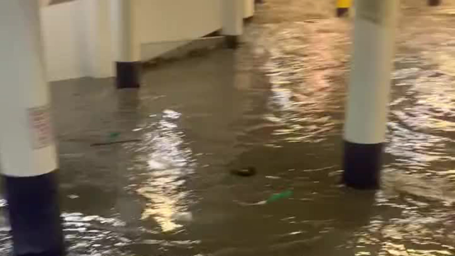 Heaviest rainfall in 10 years floods Las Vegas strip for second time in weeks