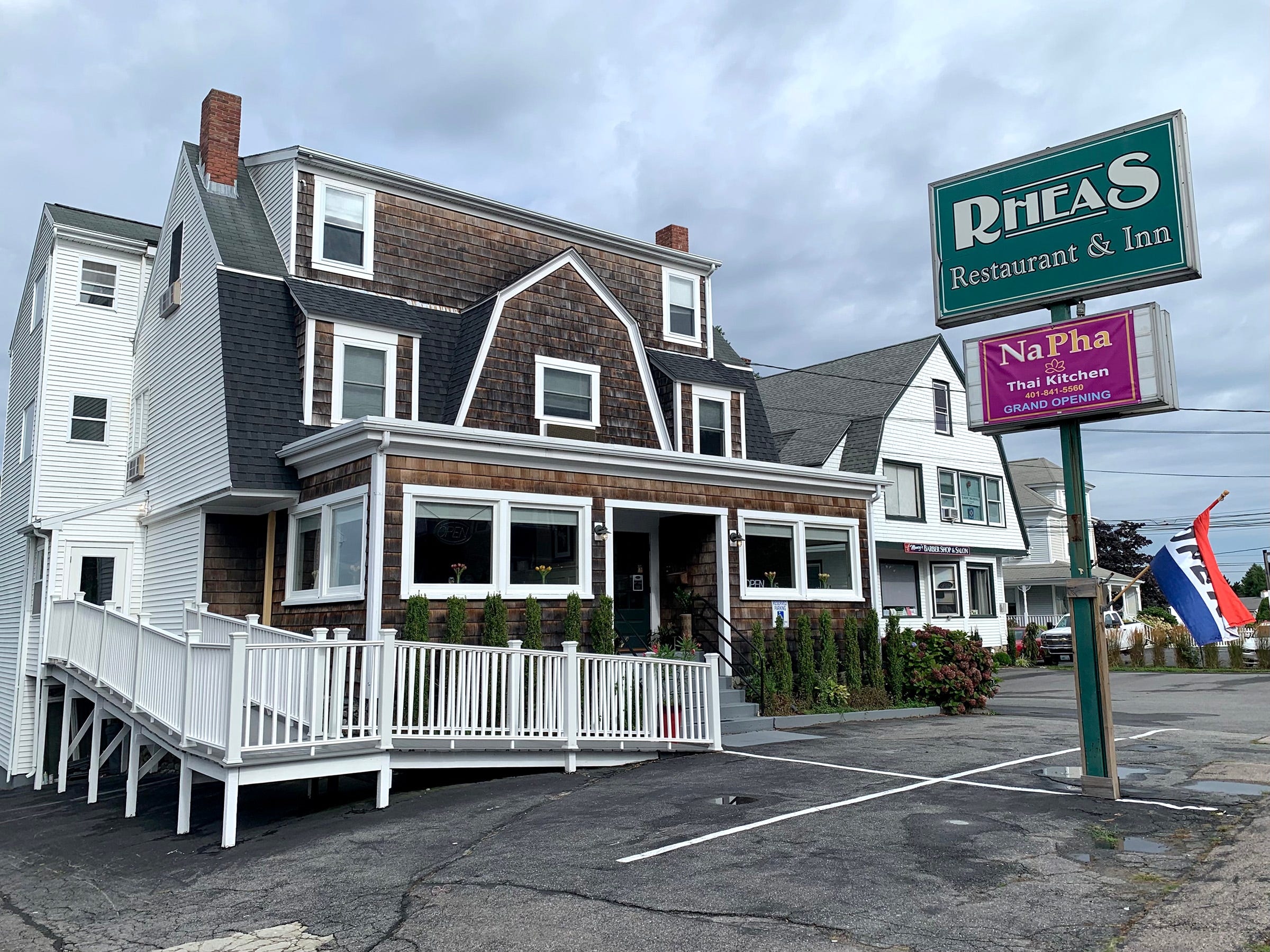 NaPha Thai Kitchen replaces Rhea's restaurant in Middletown RI