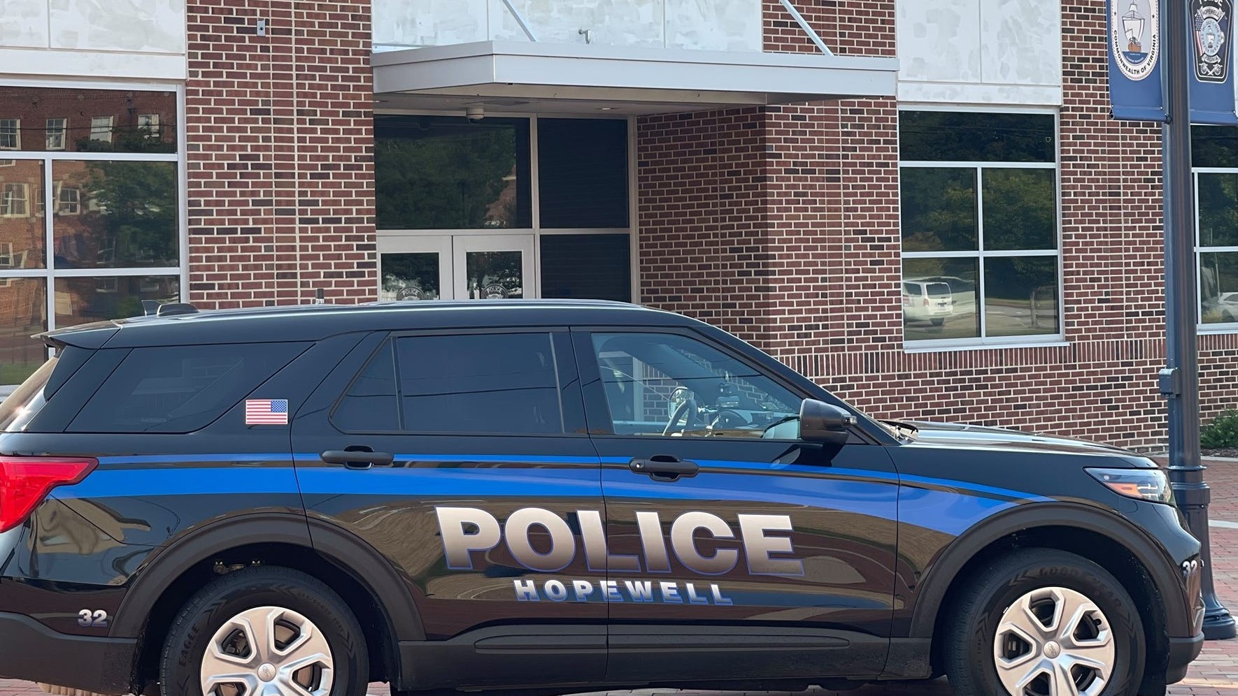 Hopewell Police look for suspects in beating, robbery of man