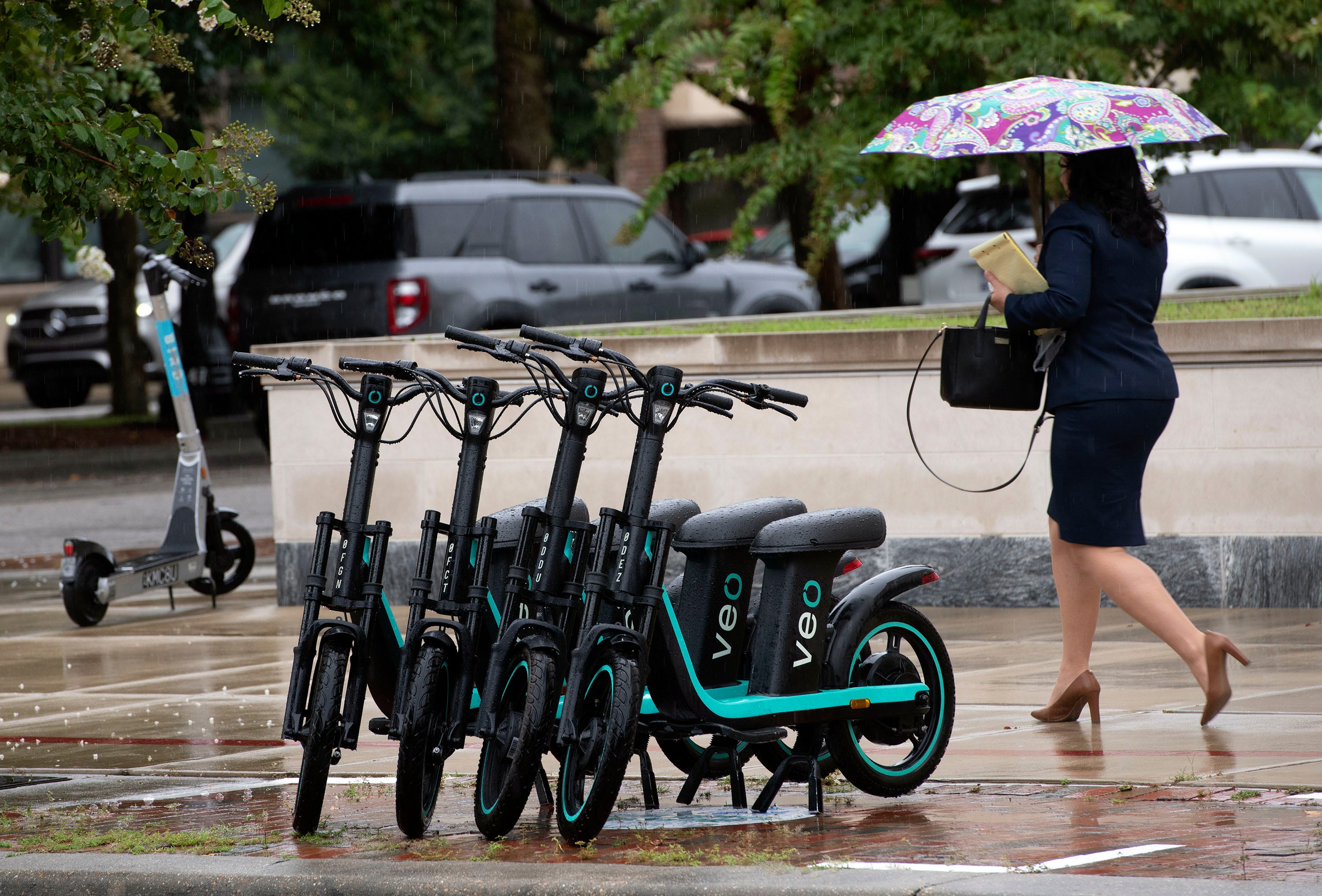 Pensacola scooters City seeks to negotiate new rules with Veo, Bird