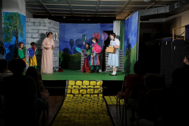 Actors perform during the opening night performance of Wizard of Oz at Spotlight Community Theater in Stayton, Ore. on Thursday, Aug. 18, 2022.