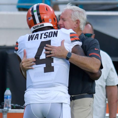 Cleveland Browns owner Jimmy Haslam talks with qua