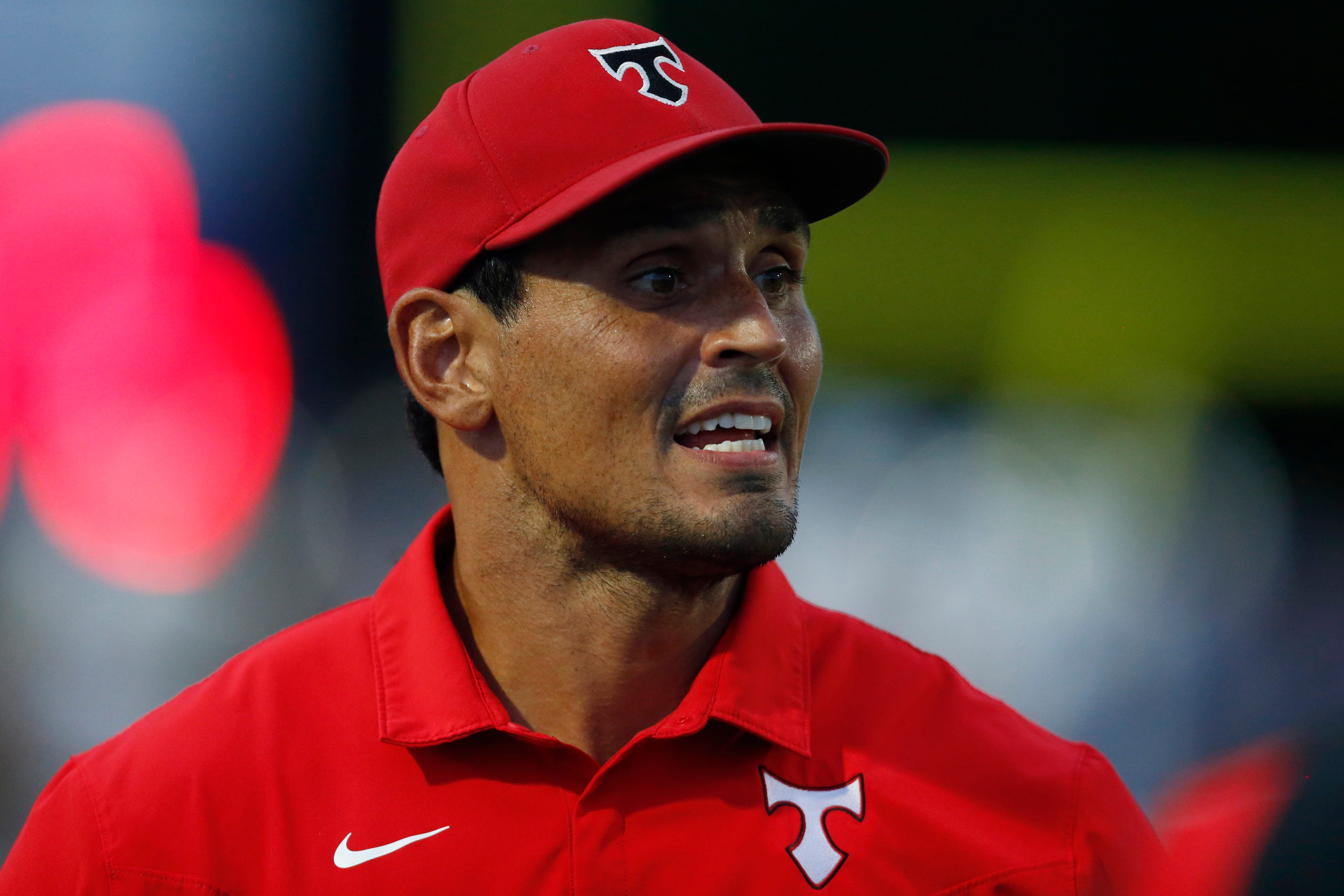 former-uga-star-david-pollack-juggles-espn-college-gameday-coaching