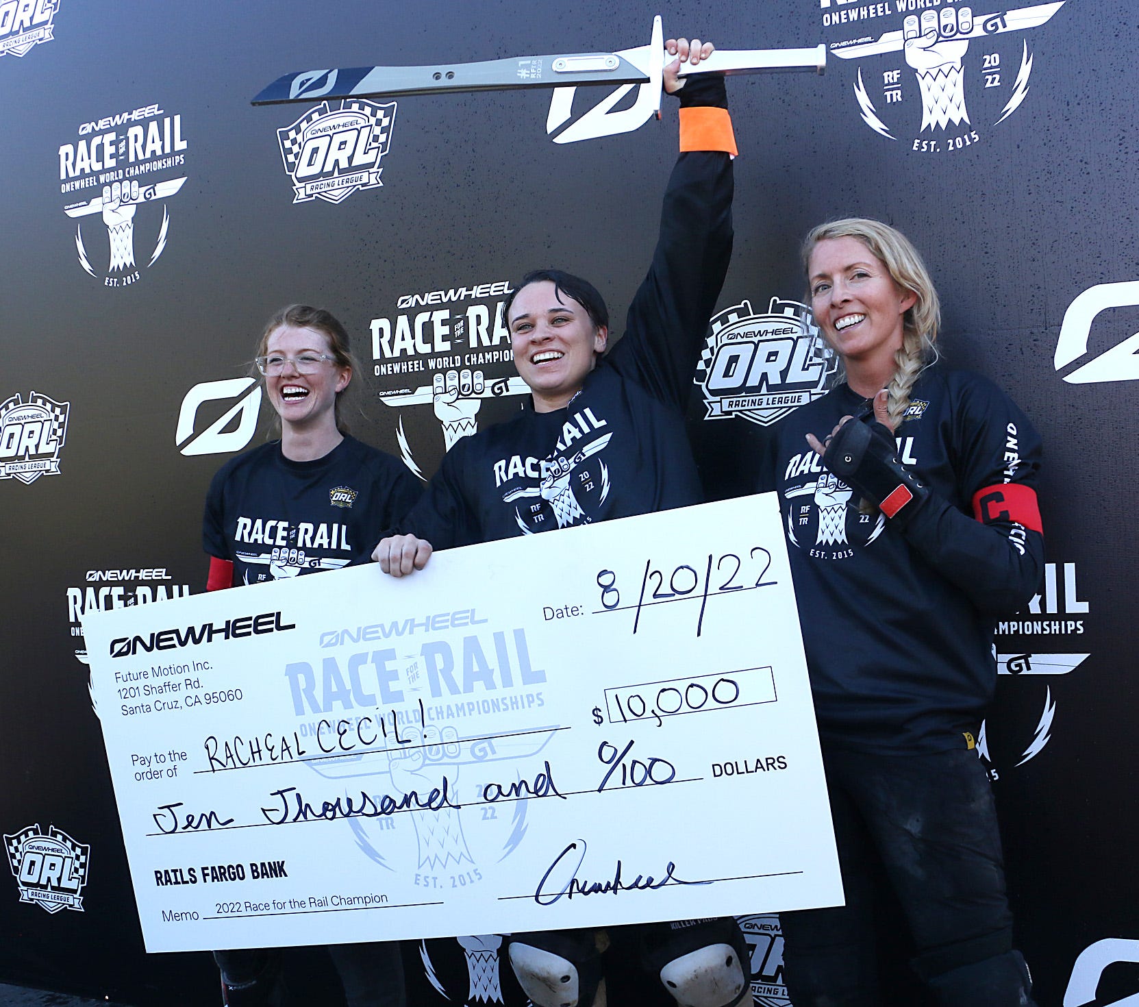 Watch Onewheel Race for the Rail championship hosted at Sky Tavern