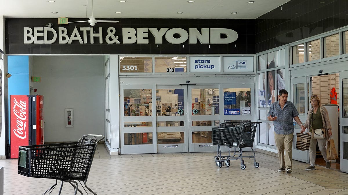 MIAMI, FLORIDA - JUNE 29: A Bed Bath & Beyond store is seen on June 29, 2022 in Miami, Florida. Bed Bath & Beyond Inc. fired its CEO Mark Tritton as shares of the company are down more than 55% this year and nearly 80% over the last 12 months. (Photo by Joe Raedle/Getty Images) ORG XMIT: 775833184 ORIG FILE ID: 1405866638