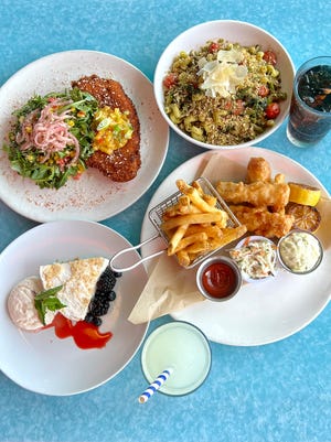 Un vistazo a lo que hay en el menú especial en el Deck 84 del Mes de los Restaurantes del Centro de Delray Beach.