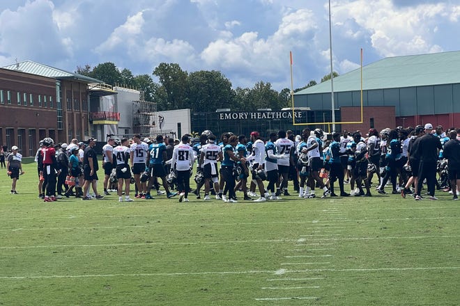 The Jacksonville Jaguars and Atlanta Falcons meet in the middle of the practice field in Flowery Branch, Ga. Wrapping up their Thursday joint-practice session (8/25/2022).