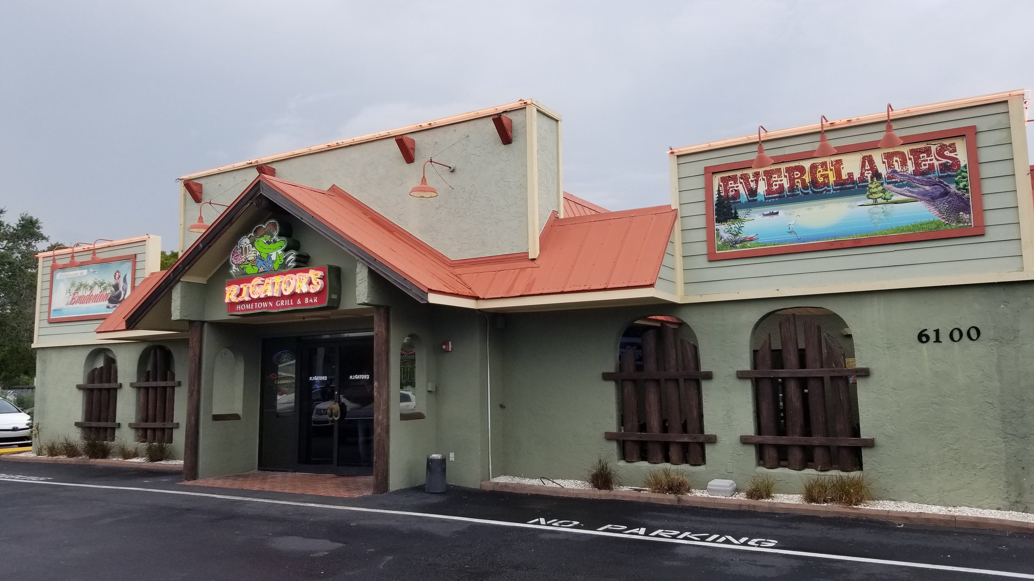 Best sports bars in Sarasota, Bradenton, Venice food, drinks, football