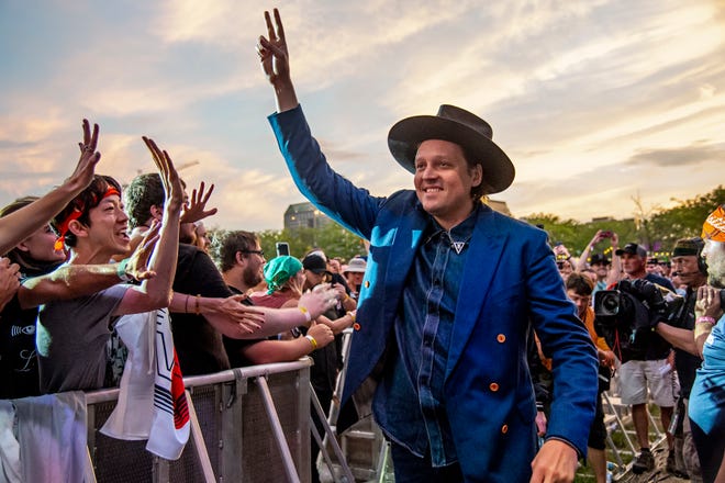 Arcade Fire Singer Win Butler Admitted to Having Affaires Outside of His Marriage, But Claimed They All Were "consent."