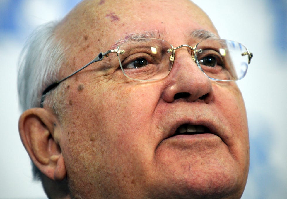Le dernier dirigeant soviétique Mikhaïl Gorbatchev prend la parole lors de sa conférence de presse à Moscou, le 21 février 2011.