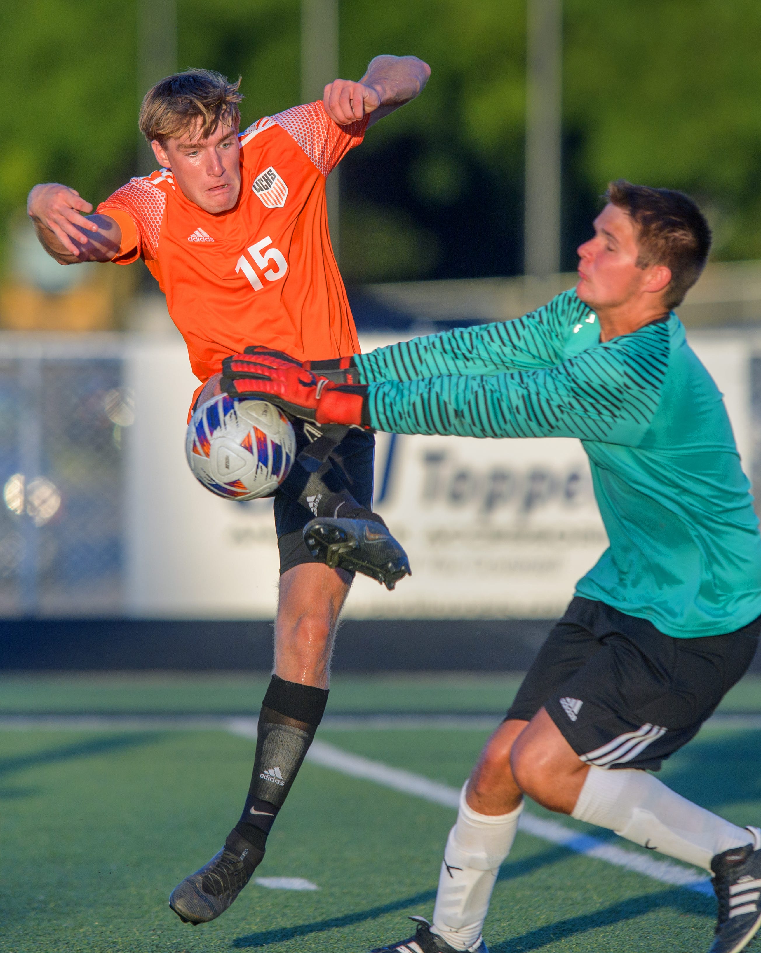 High school soccer: Washington blanks Metamora 8-0