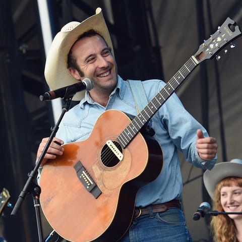FOREST CITY, IA - MAY 27:  Luke Bell performs at T