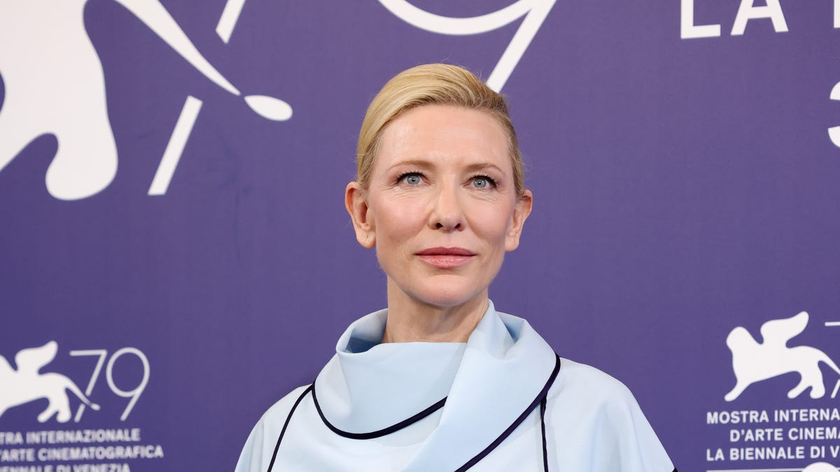 Cate Blanchett attends the photocall for "Tar" at the 79th Venice International Film Festival on September 01, 2022 in Venice, Italy.