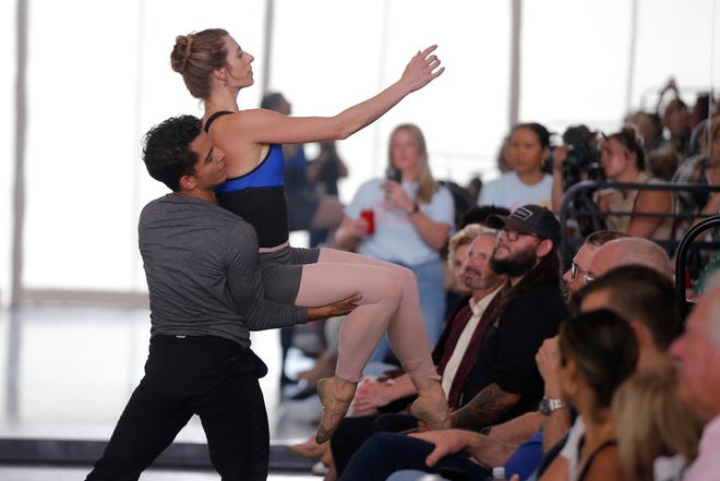 Courtney Connor Jones and Alejandro Gonzalez dance during Oklahoma City Ballet's first annual Beer & Ballet at the Susan E. Brackett Dance Center in Oklahoma City on Thursday, September 1, 2022.
