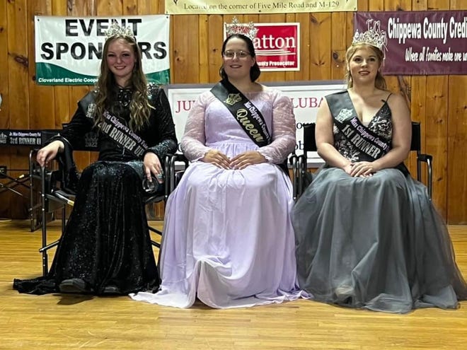 Pictured are second runner-up Isabella Bishop (left), Fair Queen Aspyn Cottle (middle) and first runner-up Isabella Stratton (right).