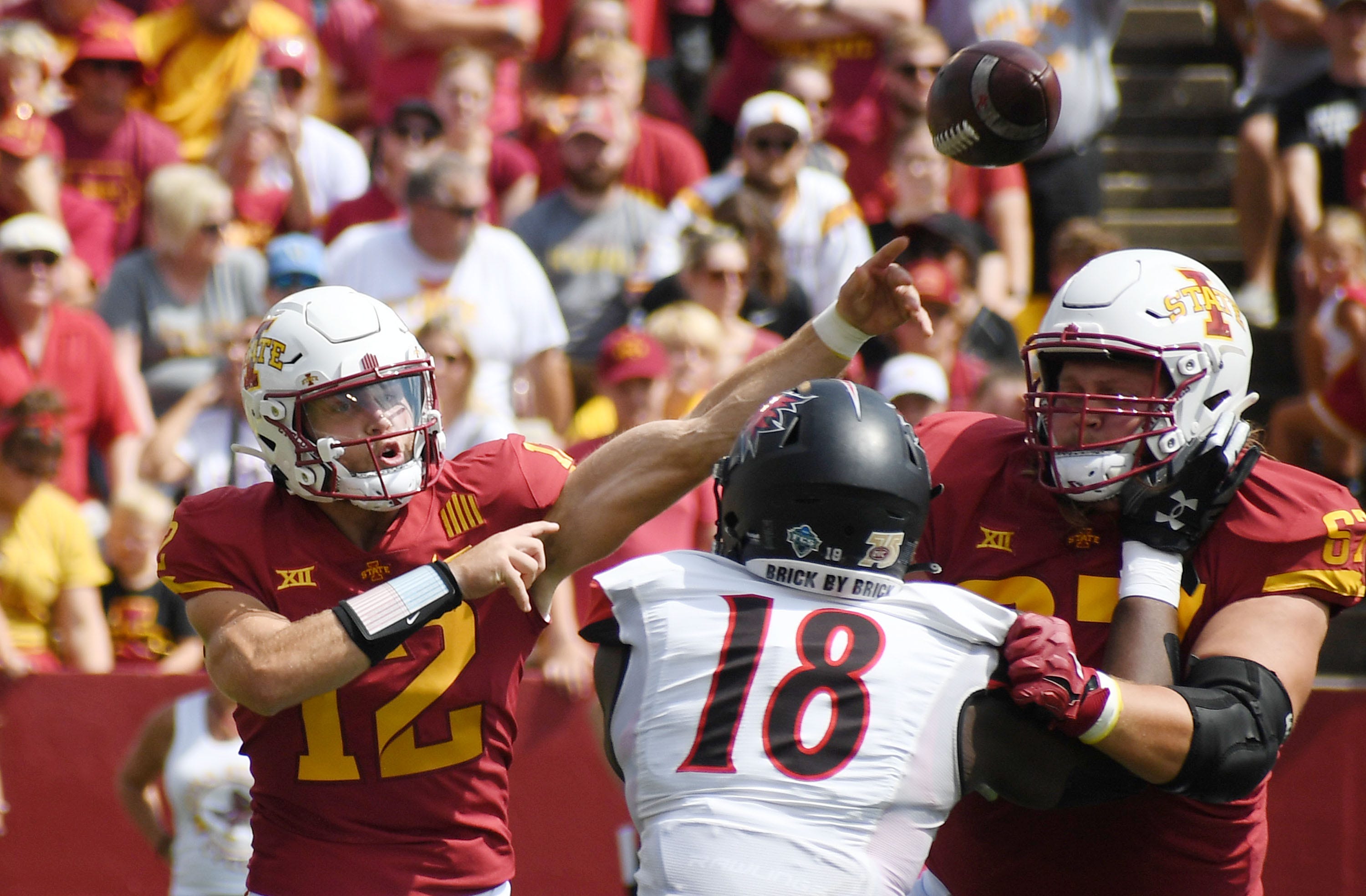 Iowa State football's offense and Iowa's defense will decide Cyhawk
