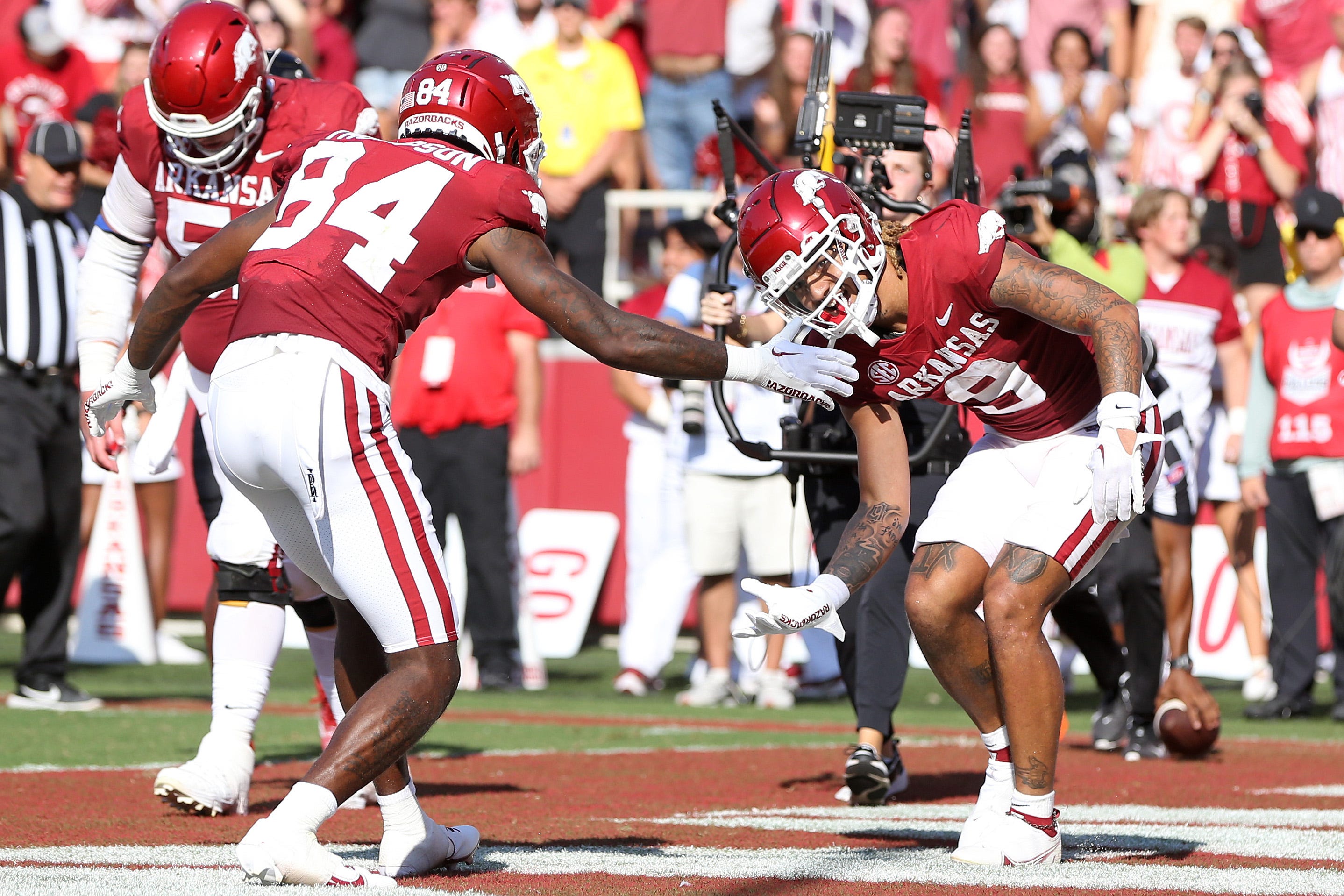 Arkansas football's transfer players bring plenty to party vs Cincinnati